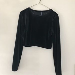 Black velvet long sleeve crop top